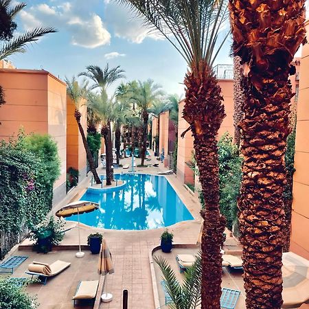 Tres Beau Riad A Marrakech Avec Piscines مراكش المظهر الخارجي الصورة