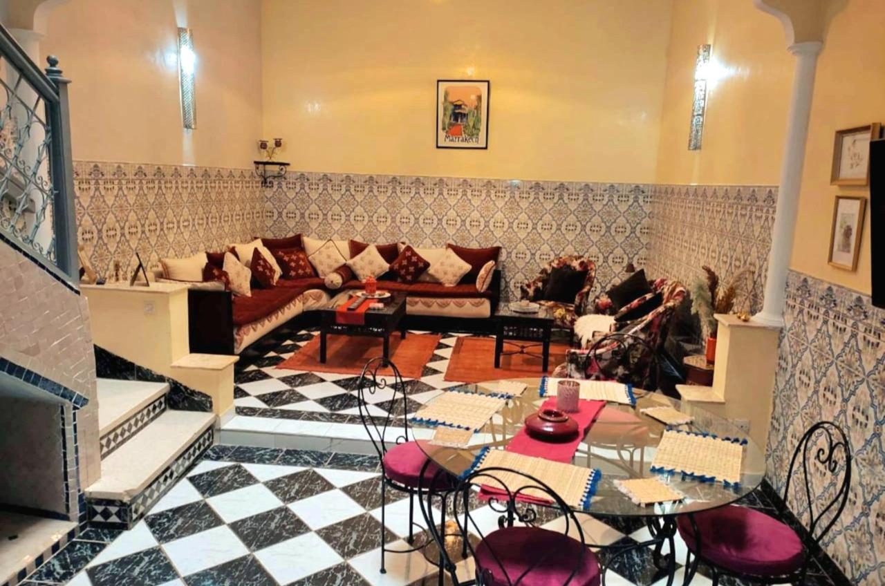 Tres Beau Riad A Marrakech Avec Piscines مراكش المظهر الخارجي الصورة