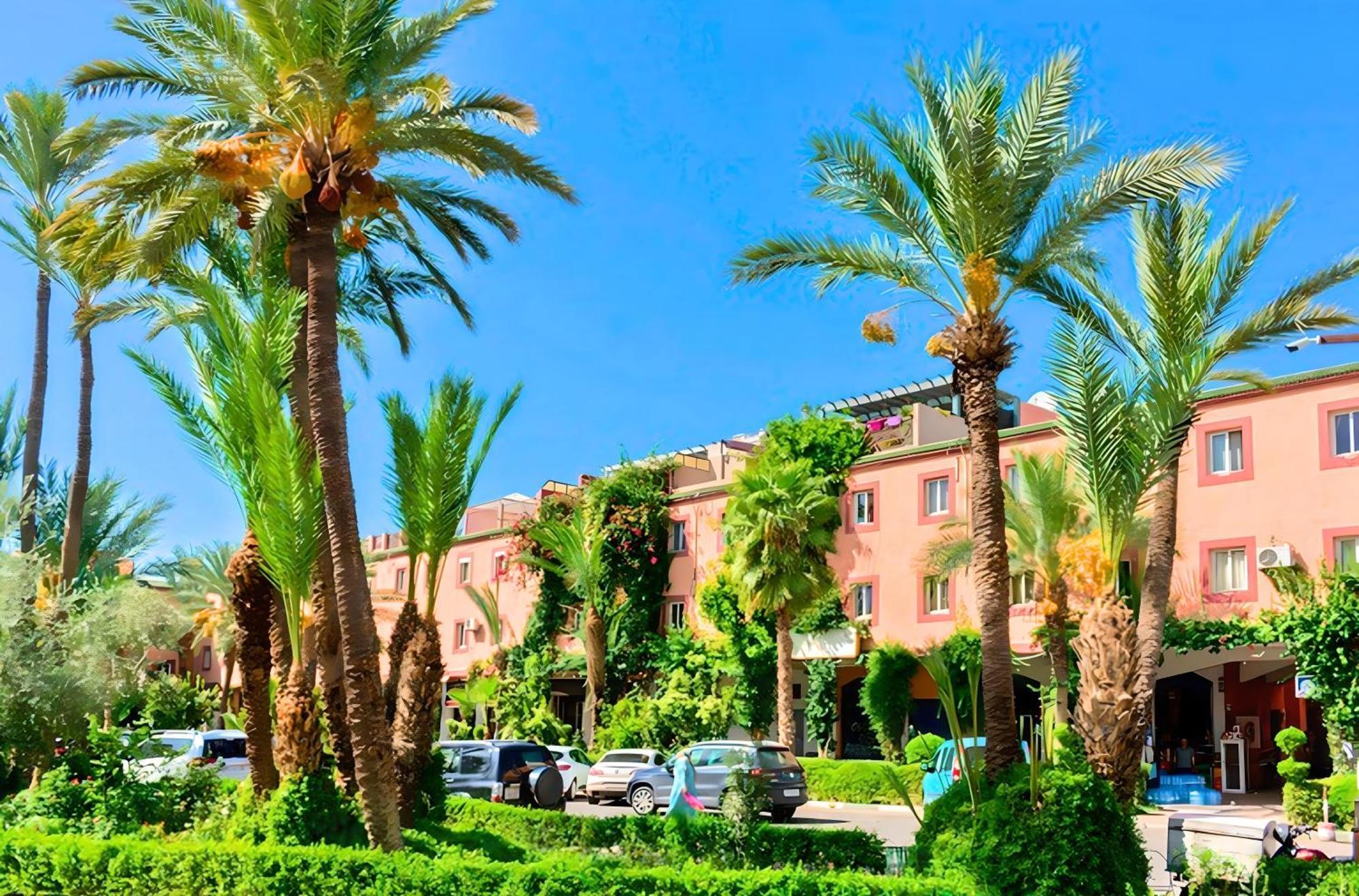 Tres Beau Riad A Marrakech Avec Piscines مراكش المظهر الخارجي الصورة